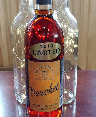 Photo of a bottle of White Winter 2010 Bouchet Mead
